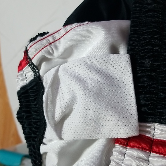 Nike athletic shorts.  Men's large. Air Jordan - Picture 6 of 8